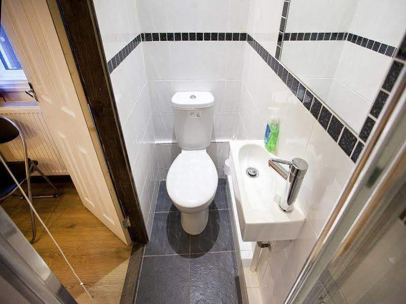 Emporium Centre Self Catering Hotel 2*